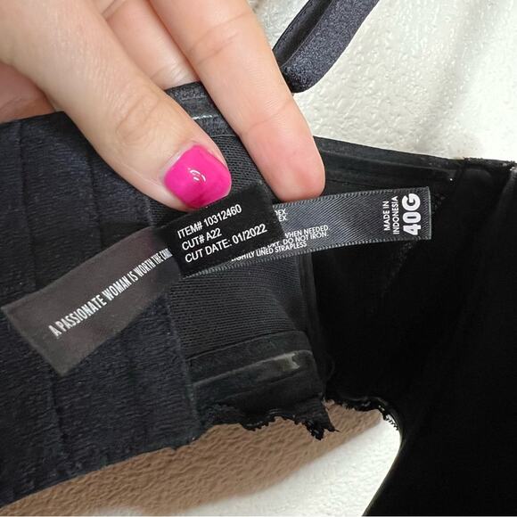 Torrid Curve Black Lightly Lined Multi-Way Strapless Bra NEW 40G - Picture 9 of 11